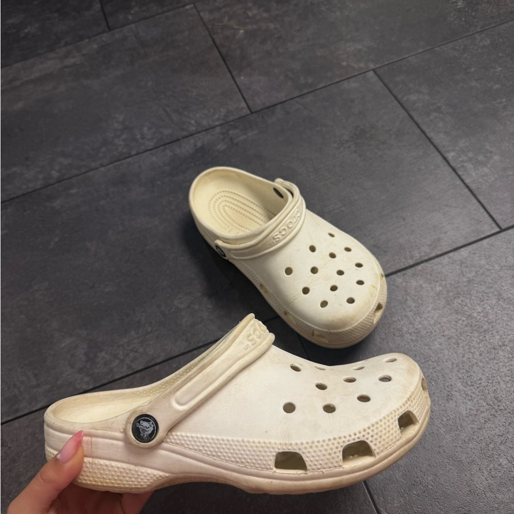 Women’s Classic White Clogs